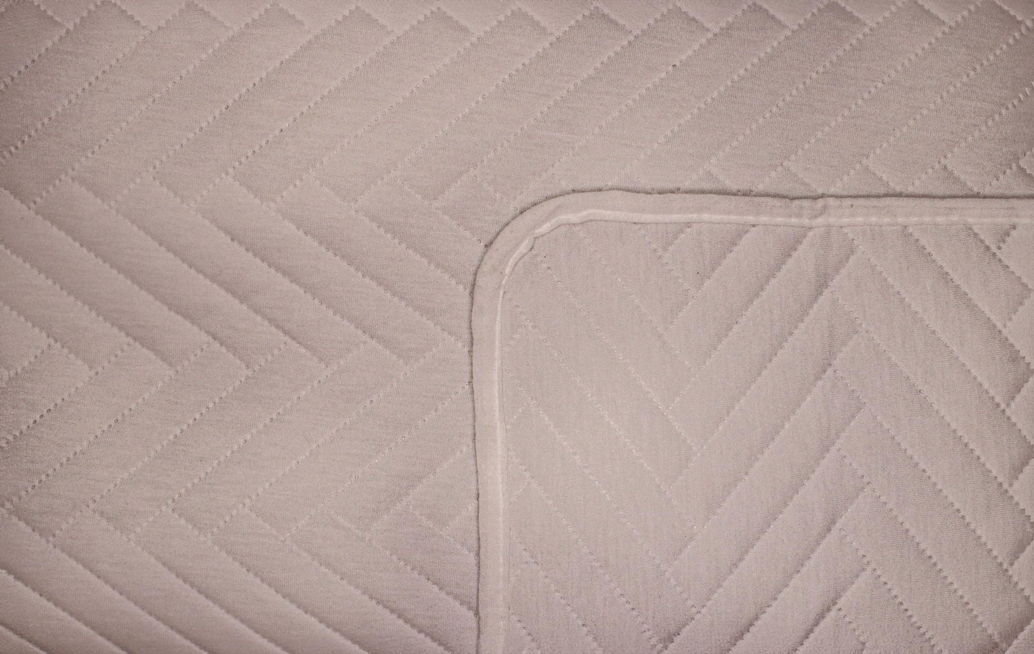 Кувертюра Дунай в цвят - тъмно бежово